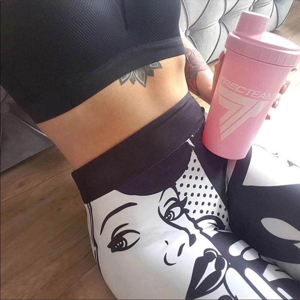 Brand New I LOVE SQUATS LEGGINGS SIZE SMALL - Picture 2 of 7